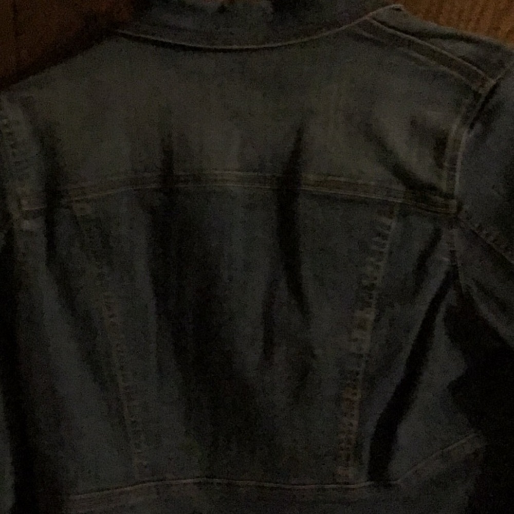 St John’s Bay stretchy size L jeans jacket - Picture 2 of 3
